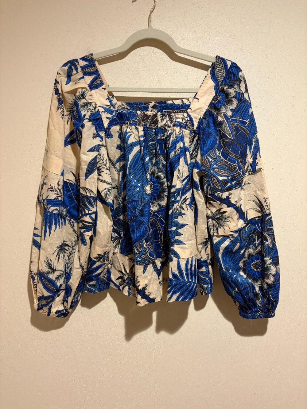 Banana Republic Petite Square-Neck Blouse Floral Tan Blue - Picture 2 of 9